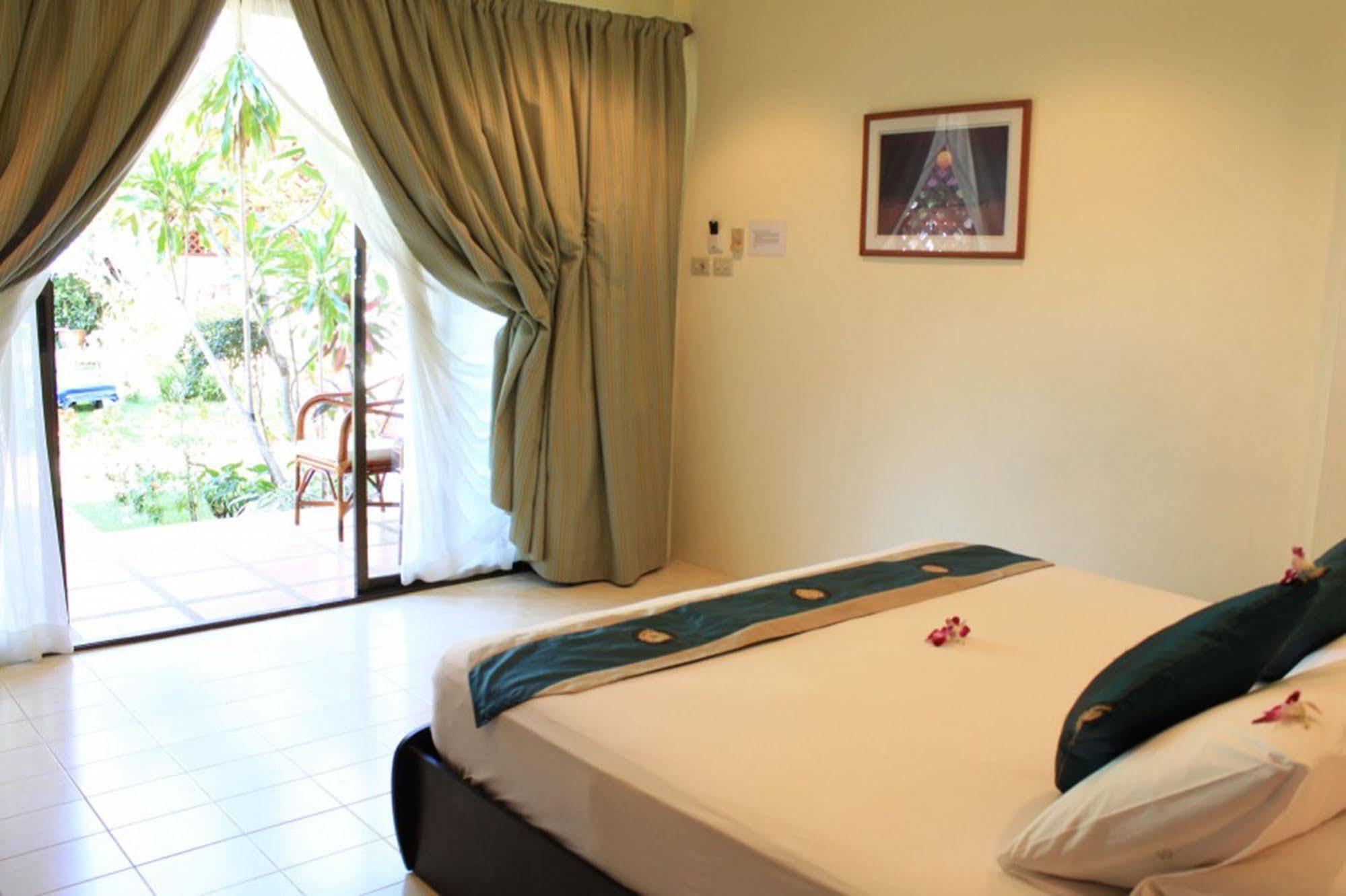 The Waterfront Hotel At Fishermans Village Bophut Ngoại thất bức ảnh